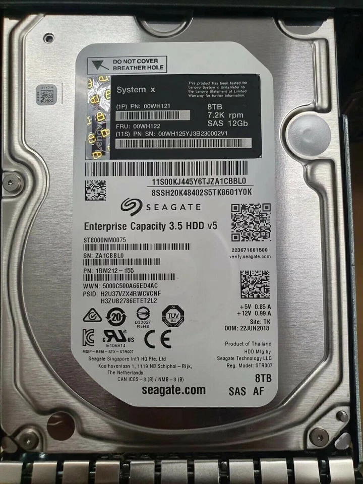 IBM LENOVO 00WH122 00WH121 00KJ445  Exos 7E8 8TB 7.2K 12Gb SAS 3.5" HDD - Image 1 of 3