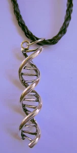 Halskette DNA Modell Necklace Doppelhelix L - Bild 1 von 1