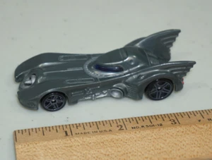Gray 1989 Michael Keaton Batmobile Hot Wheels 2018 Batman DC Comics - Picture 1 of 6
