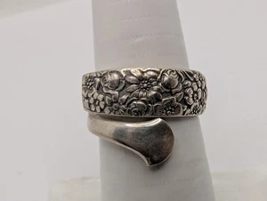 Toalla Plata de Ley 925 Floral Repousse Contessina Cuchara Anillo Talla 7 - Imagen 1 de 8