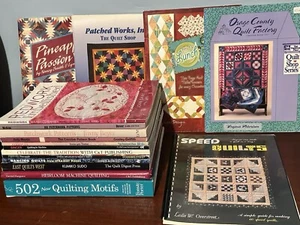 Lot of 17 Quilting Craft Books Hand Machine Patterns Patchwork Pineapple USED - Foto 1 di 22