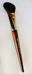 150 Make Up For Ever Angled Makeup Blush Brush Powder Diffusing Blending Contour - Picture 1 of 4