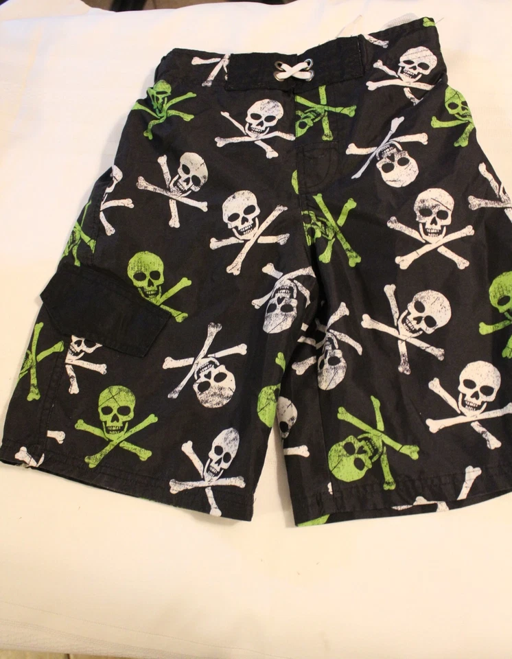 Shorts de natação Mossimo masculino médio preto caveira e ossos cruzados 9 polegadas - Imagem 1 de 1