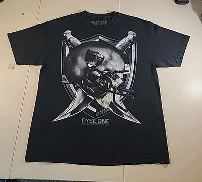 Camiseta Y2K Streetwear DYSE ONE Adulto XL Gran Frente Gráfico Raiders Casco Logo  Foto 1 de 4