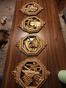 Juego de 4 instrumentos musicales colgantes de pared Homco vintage tono dorado marcados - Imagen 1 de 6