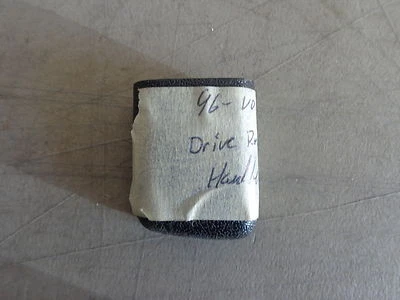 Manija de la puerta trasera del conductor (pequeña) 94 95 96 97 Volvo 850 sedán 4 puertas 2,4 OEM Foto 1 de 2