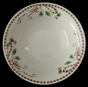 JUEGO DE 4 CUENCOS DE CEREALES DE NAVIDAD GIBSON TRADICIONES FESTIVAS 6 3/8" - Imagen 1 de 3