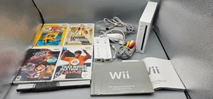 Nintendo Wii Konsole RVL-001 Weiß Bundle mit 4 Spielen Controller Kabel funktioniert - Bild 1 von 9