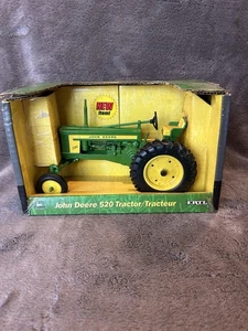 Ertl John Deere 520 Traktor Maßstab 1:16 grün Druckguss Metall neu im Karton WF #15360 - Bild 1 von 8