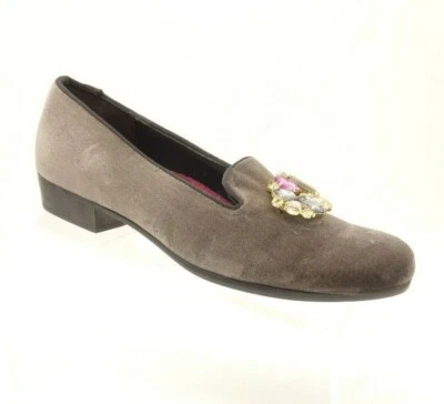 Женские мокасины MUNRO AMERICAN 8,5 М серые бархатные с драгоценными камнями без шнуровки на плоской подошве - Изображение 1 из 4