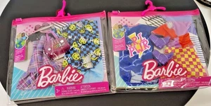 Barbie Moda Ropa Paquete de 2 Niñas Vestido Poder y Top Falda a Cuadros Bota Trajes - Imagen 1 de 5