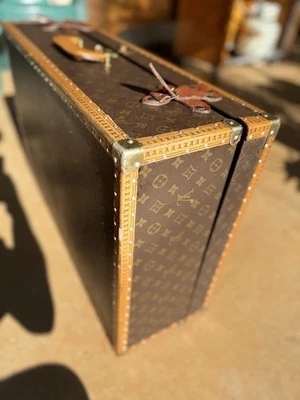 Louis Vuitton suitcase vintage  - Image 1 of 4