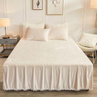 LIFEREVO светло бежевый роскошь помпоны бархата кровать юбка (королева) - Изображение 1 из 4