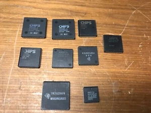 F Stock 9 chips p82c302 p82c301 p82a303 p82a304 p82b305 Computer - Foto 1 di 10