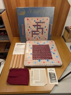 Scrabble Deluxe Edition Turntable 1977 Selchow Righter w/Rotating Board Complete - Image 1 of 4