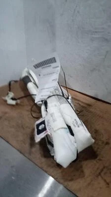 Used Right Curtain Air Bag fits: 2019 Mercedes-benz Mercedes gle-class 166 Type - Image 1 of 4