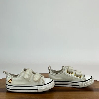 Niños Pequeños Niños Converse CTAS Marfil Corazones Tenis Bajos Zapatos Talla 6 C Usados en Excelente Condición Foto 1 de 4
