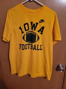 Iowa Hawkeyes Football Nike Men's T-Shirt Yellow Size Large - Picture 1 of 6