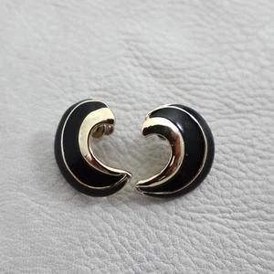 Vintage 80s Crescent Earrings Black Enamel Gold Tone Pierced Statement Retro - Picture 1 of 6