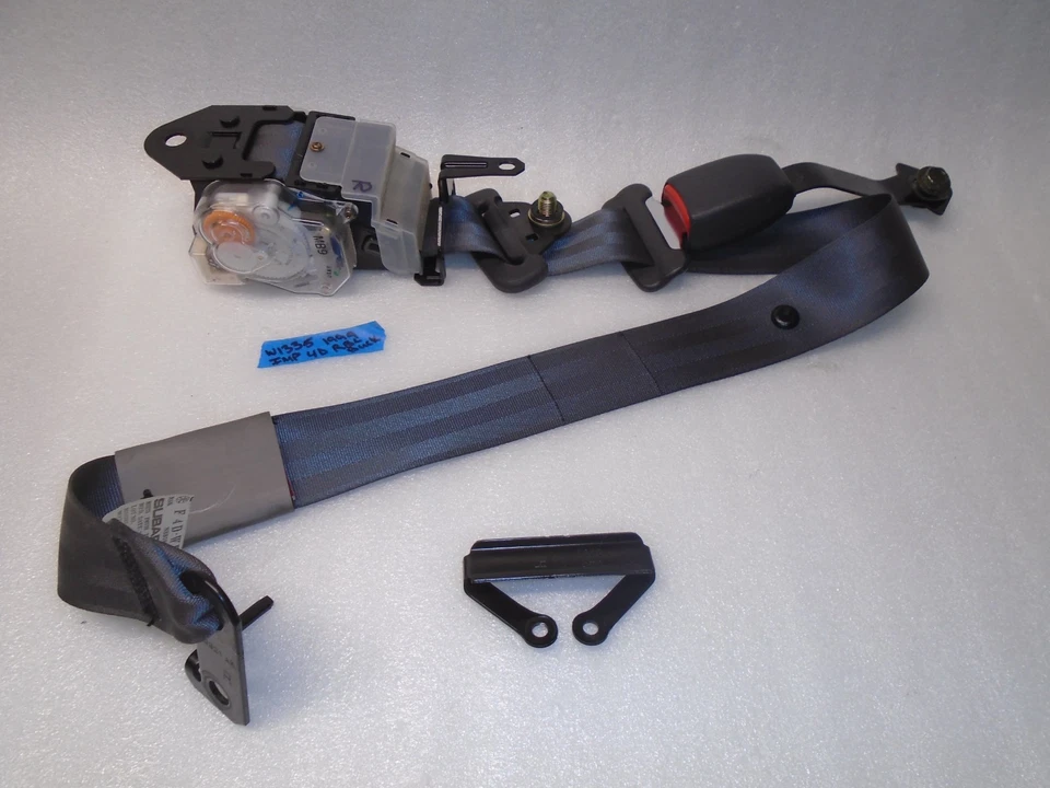 1998-01 SUBARU IMPREZA 4 DR FRONT PASSENGER/ RIGHT SIDE SEAT BELT & BUCKLE OEM - Image 1 of 4