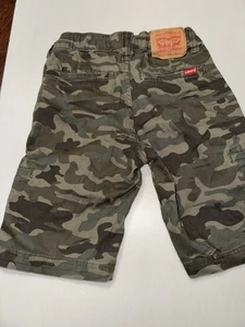 Levi's Boys Camo Cargo Shorts  ~ Youth  Size 12R 26 inch waist - comfort stretch - Picture 1 of 10