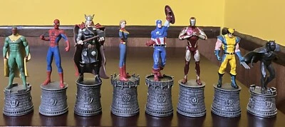 Marvel Chess Set w/Board - Heroes and Villains + 1 Special Hulk & She Hulk - Image 1 of 4