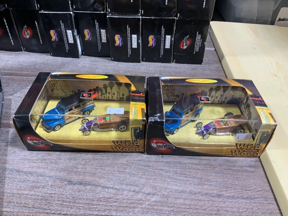 HOT WHEELS 100% WILD WOOD 1948 FORD 30'S CUSTOM ROADSTER BOX SET - Image 1 of 1