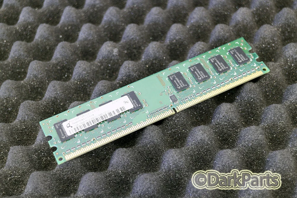 Qimonda HYS64T128000EU-2.5-C2 PC2-6400U-666-12-D0 1GB Memory RAM DDR2-800Mhz - Immagine 1 di 1