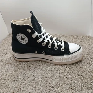 Size 5.5 - Converse Chuck Taylor All Star Lift Black. Black Size 13/14 Sweatpant - Picture 1 of 11