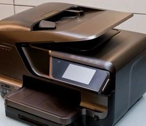 Impresora de inyección de tinta todo en uno HP Officejet Pro 8600 Plus Premium - Imagen 1 de 2