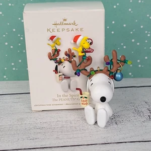 2012 Hallmark Keepsake Peanuts Gang Snoopy In the Spirit Christmas Ornament - Picture 1 of 15