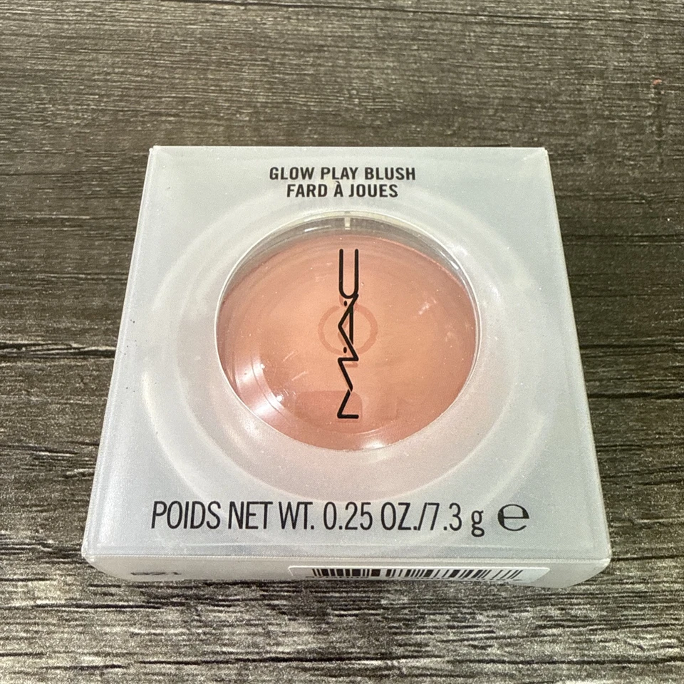 Rubor MAC Glow Play #Grand -0,25 oz Foto 1 de 2