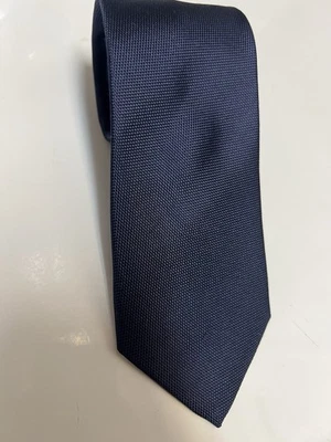 Tommy Hilfiger Men's Blue Butterfly Silk Professional Neck Tie Size 59X3.25 - Image 1 of 4