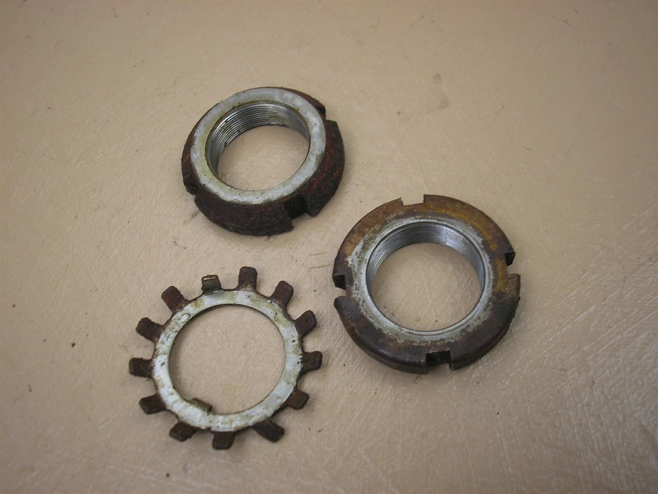 Gravely Model L Walk-Behind Square Chute Snowblower Bearing Nuts Lock Washer - Image 1 of 1