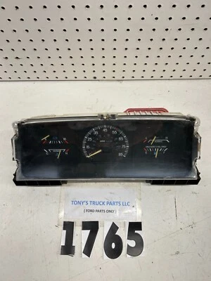 Cuadro de instrumentos Ford Truck & Bronco 1987-1991 OEM#E9TF-10C956-A Foto 1 de 4