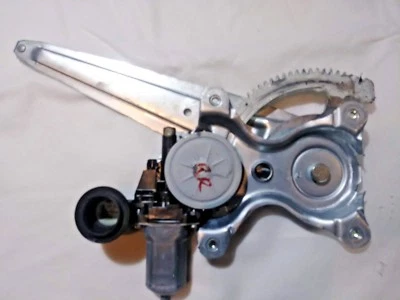 Regulador de ventana de vidrio para puerta trasera derecha/pasajero Toyota Highlander 2008-2013 OEM Foto 1 de 3