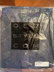 NWT QED Style Men's Golf Shirt W/Snaps Nibley Polo Dark Wash Denim Look Size M - Picture 1 of 2