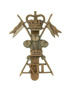 Insignia de gorra bi metal Queens Crown 12th Lancers - Imagen 1 de 1