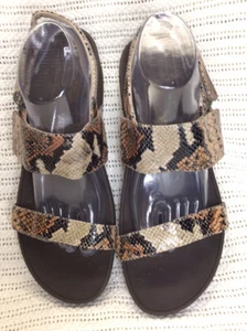 NUOVO sandalo donna Vionic Pacific Bolinas zeppa cinturino posteriore marrone serpente taglia 11 - Foto 1 di 8