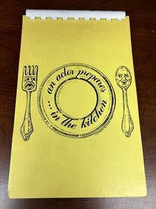 An Actor Prepares...In the Kitchen by Eleanor Lantzy CLP Theatre CookbookVintage - Picture 1 of 7