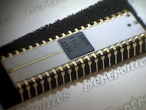 1820-1742 IC orig. HP CERDIP-40 white ceramic body - Bild 1 von 1