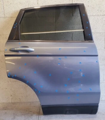 Honda CR-V 2007 2008 2009 2010 2011 carcasa de puerta trasera derecha del lado del pasajero usada Foto 1 de 4