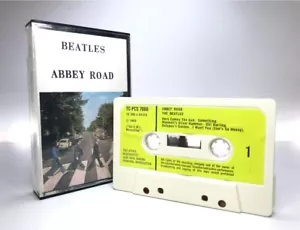 The Beatles ABBEY ROAD Vintage Cassette **UK 2ND ISSUE 1970** GREEN PAPER LABELS - Picture 1 of 9