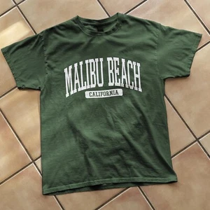 Playa de recuerdo de Malibu Beach California, retro, minimalista - Imagen 1 de 10