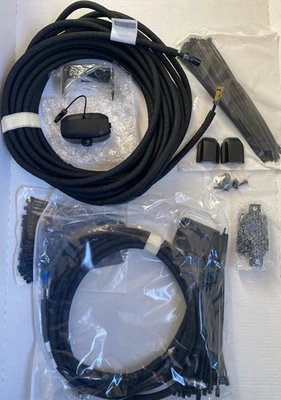 NEW Mopar Trailer Camera Kit (68586112AA) Ram Heavy Duty 2500/3500 - Complete - Image 1 of 4