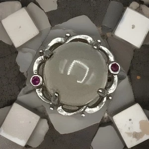 White Gemstone And Hot Pink Silver Tone Ring - Picture 1 of 6