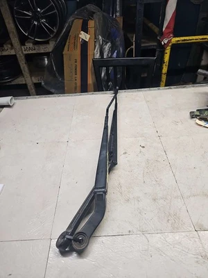 Brazo limpiaparabrisas Lincoln MKX 07 08 09 10 Foto 1 de 4