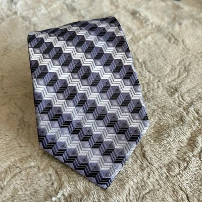"Corbata Van Heusen púrpura y gris con estampado Chevron nueva sin etiquetas 3,5"" de ancho 57"" de largo"  Foto 1 de 4