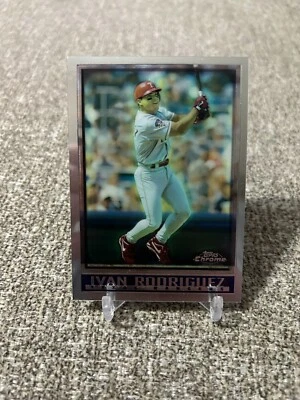 1998 Topps Chrome #292 Ivan Rodriguez - Image 1 of 2