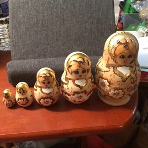 Vintage Nesting Dolls Hand Painted Set of 5 Intricate Design Fancy Nice - Picture 1 of 6